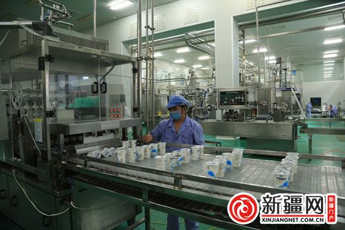 新疆首條乳業(yè)全智能系統(tǒng)全面上線 技術(shù)驅(qū)動下的產(chǎn)業(yè)新紀元